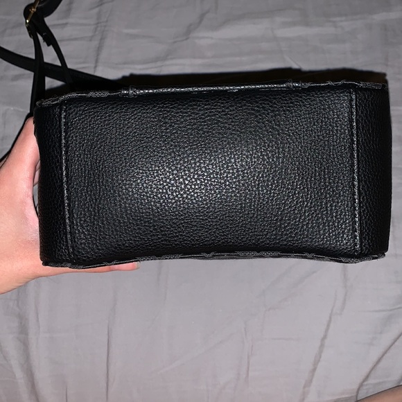 Tommy Hilfiger / Black Satchel Bag - Picture 9 of 11